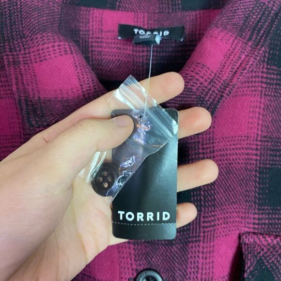 Torrid Plaid Cotton Shacket Button Front, Warm, hight front Pockets NWT 3X - Picture 14 of 15